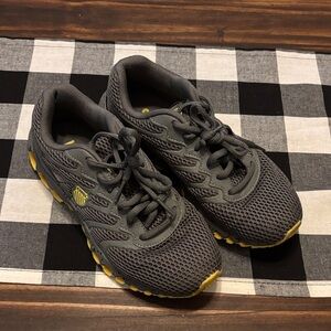 K Swiss tubes  grade school youth 4 Gray and Yellow Athletic Shoes sneakers